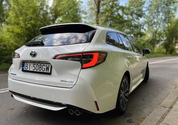 Toyota Corolla cena 90000 przebieg: 25600, rok produkcji 2021 z Białystok małe 781